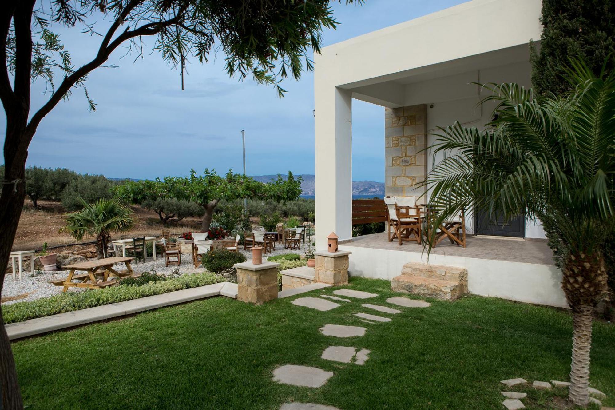 Agarathos Traditional Rooms With Pool Kalivianí Exterior foto