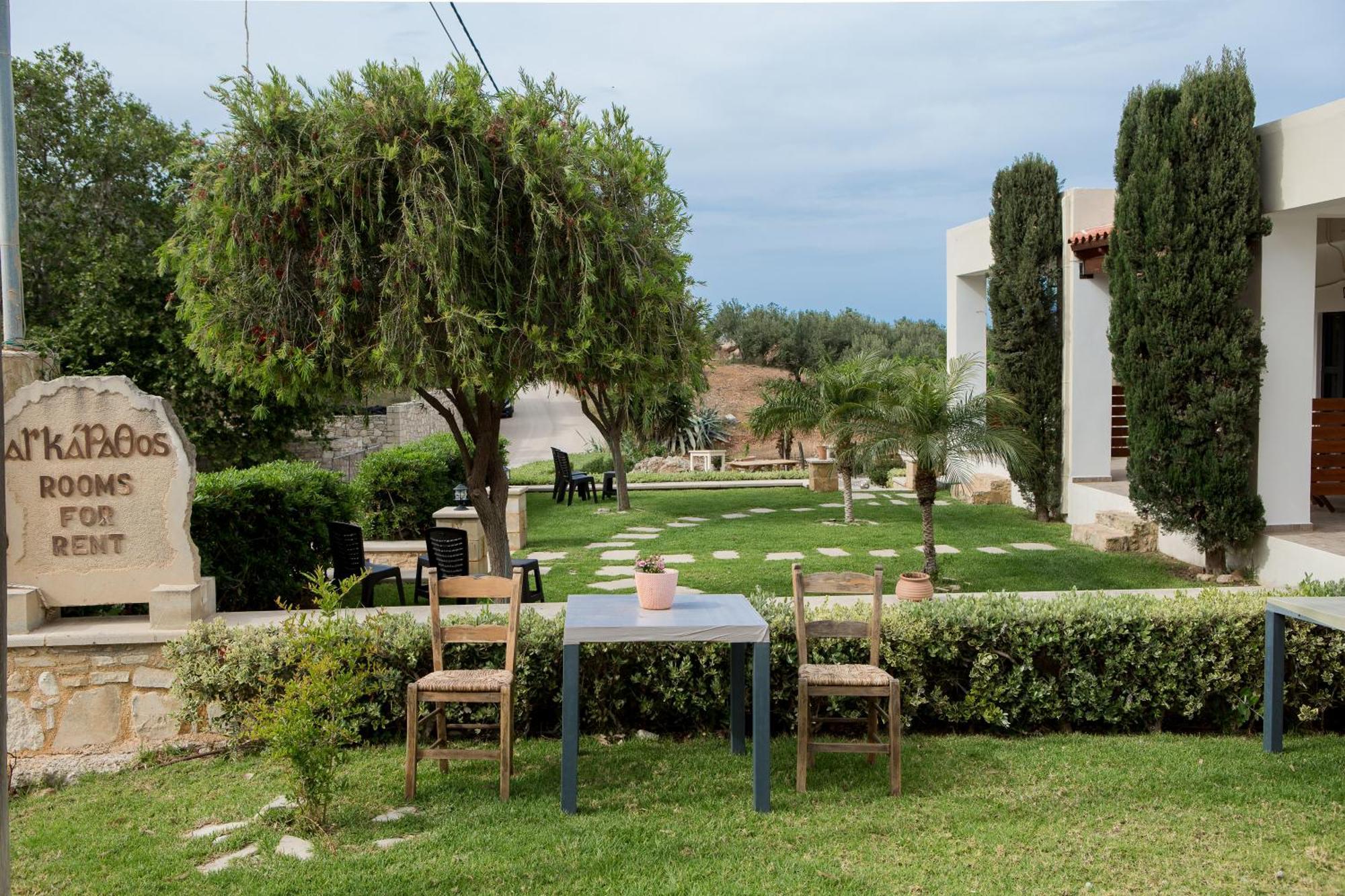 Agarathos Traditional Rooms With Pool Kalivianí Exterior foto